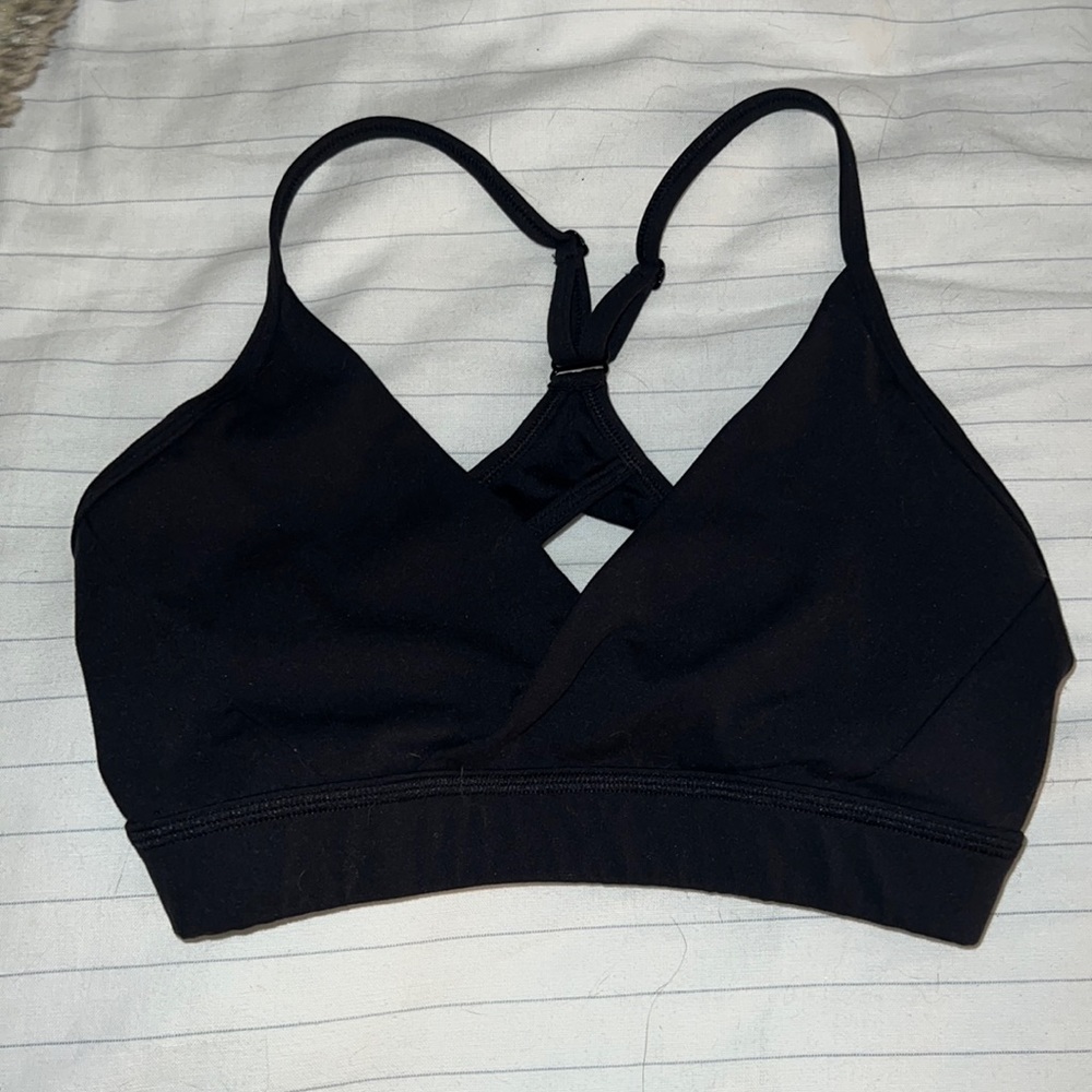 Tilyoucolapse sport bras